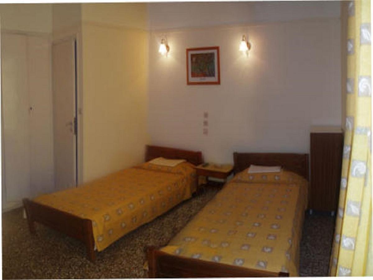 Hôtel Pagonion à Kamena Vourla Extérieur photo