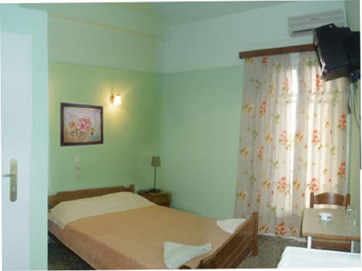 Hôtel Pagonion à Kamena Vourla Extérieur photo